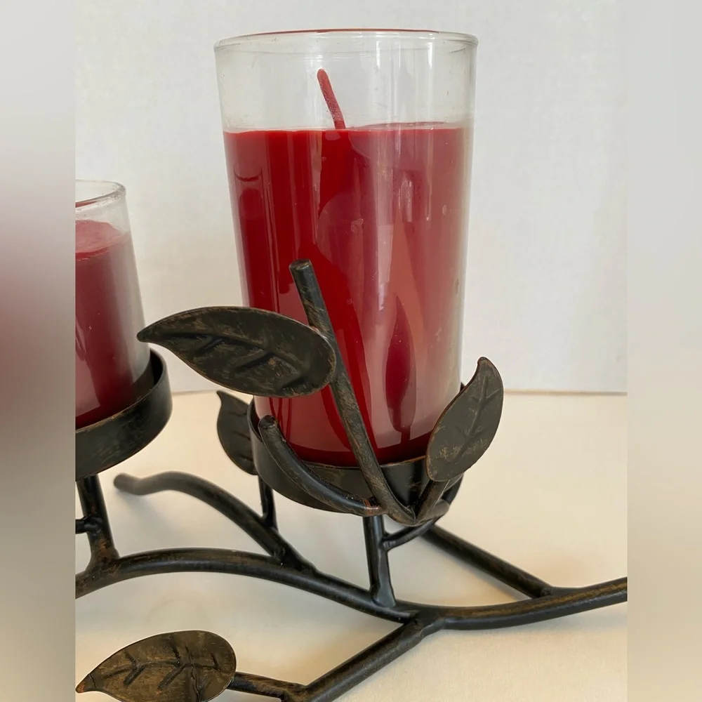 Yankee Candle Perfect Pillar Elegant Red Candle Holder with Leaf Design